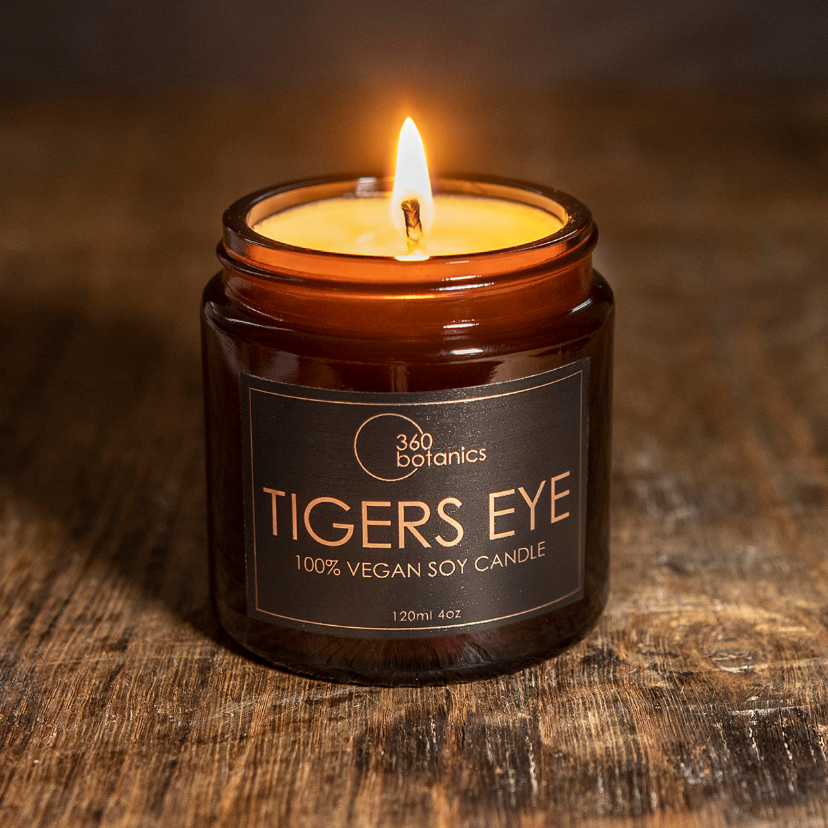 360botanics-Tigerseye-vegan-soy-Candle photographed on dark tone background